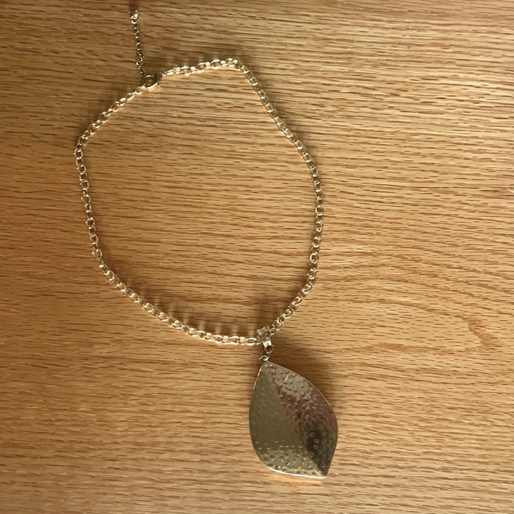 Gold tone necklace